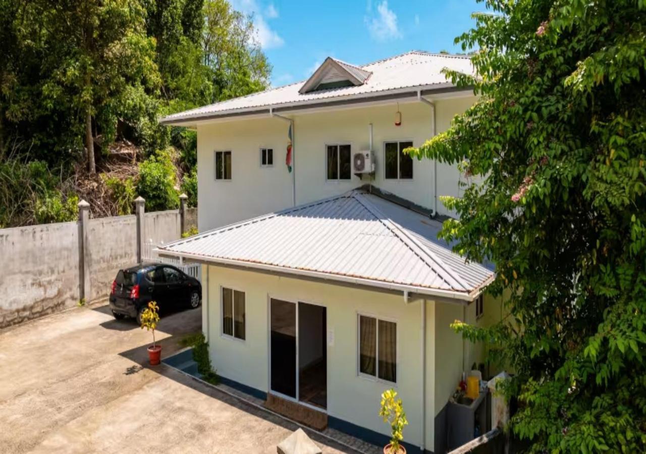 Dovass Self Catering Apartments Takamaka Eksteriør billede